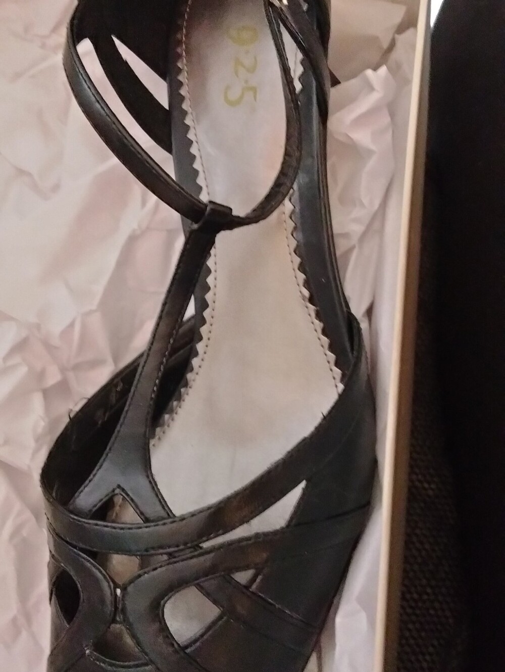 Women’s Black Strappy Sandal - Classic Dress Heel